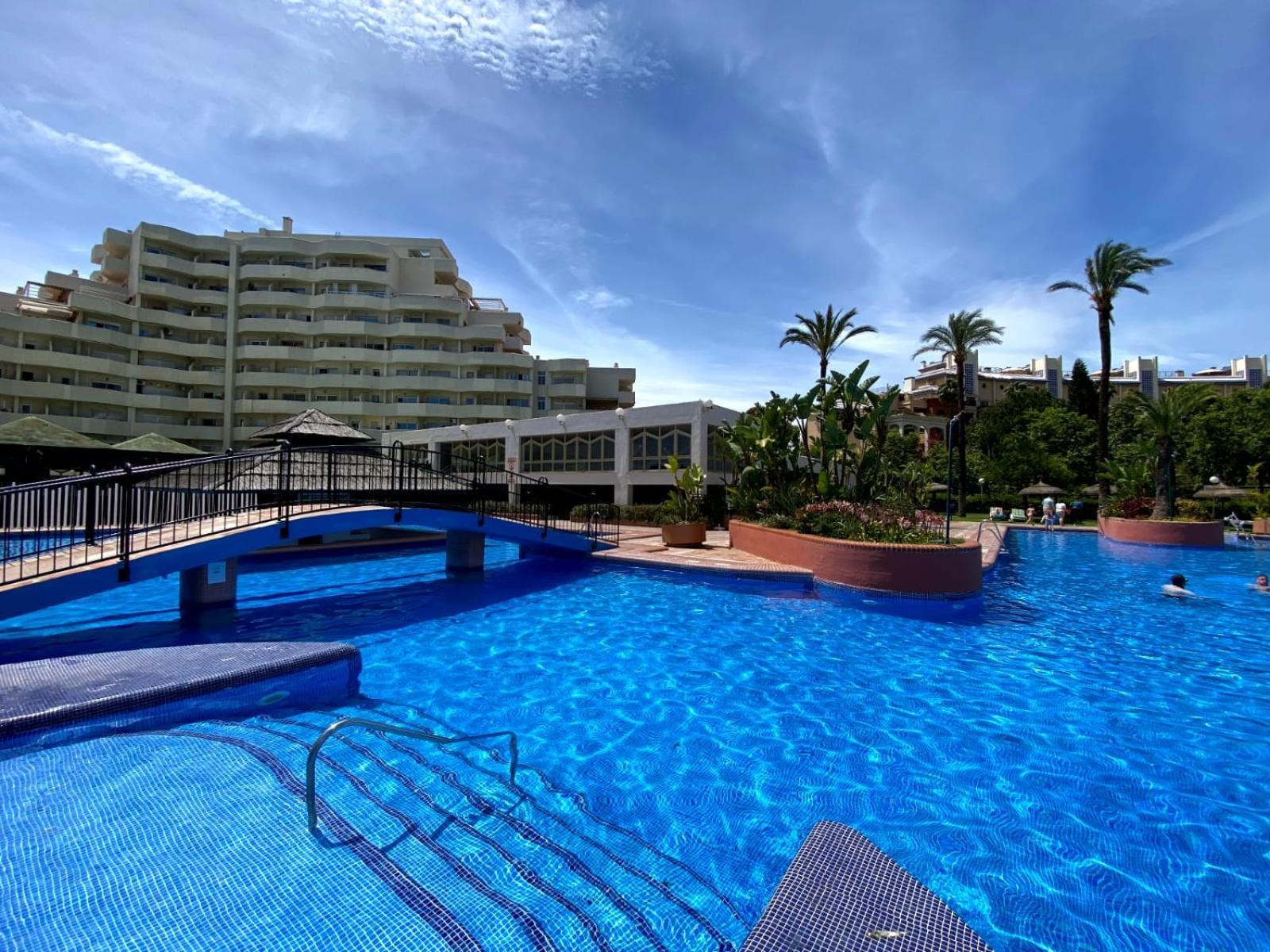 Apartamentos Benalbeach By Benalnova Benalmádena Exterior foto